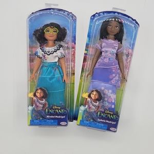 Disney Encanto Mirabel/Isabela 11 inch Fashion Doll Includes Dress, Shoes
